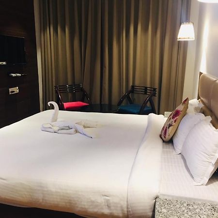 Goroomg Broadway Mall Road Darjeeling Darjeeling  Ngoại thất bức ảnh